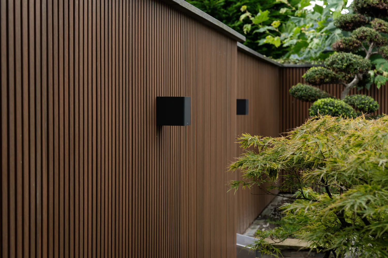 Wandbekleding NewTechWood Composiet Castellation 25 profiel | Teak - Afbeelding 7